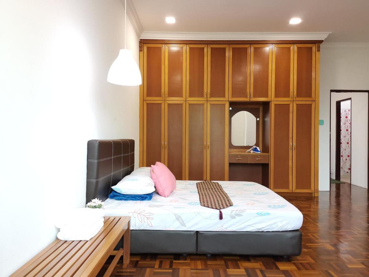 Nansang One Homestay 8Pax 4Rooms シブ エクステリア 写真